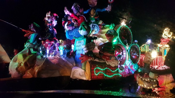 Lichtstoet Woensdrecht viert 25-jarig jubileum met grote lichtshow op kerk