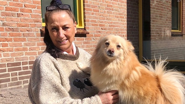 Els Adams uit Nispen helpt huisdieren van overleden baasjes
