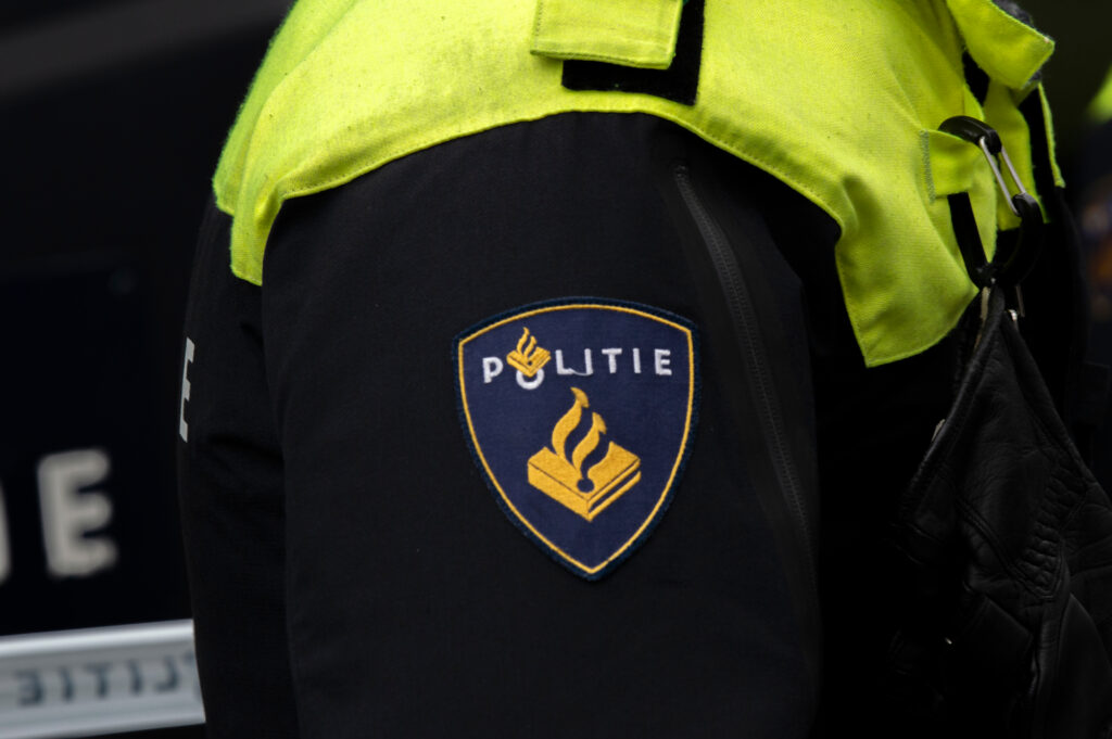 Achtervolging vanwege ruzie om meisje eindigt bij politiebureau in Roosendaal