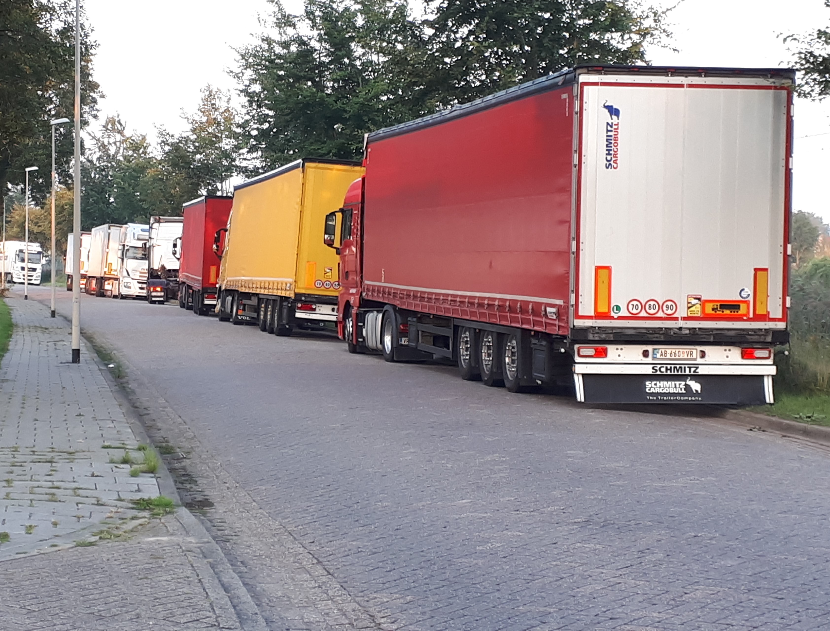 PRO vraagt om onderzoek naar bewaakte truckparking in Bergen op Zoom