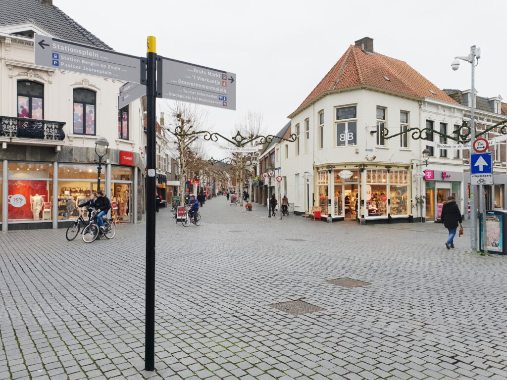 Bergse binnenstad krijgt nieuw gezicht met miljoeneninvestering: ‘Historiserend mág weer’