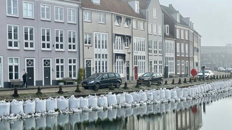 BSD wil álles weten over herstelplan kademuren: van bigbags, rapporten tot onduidelijke uitgaven