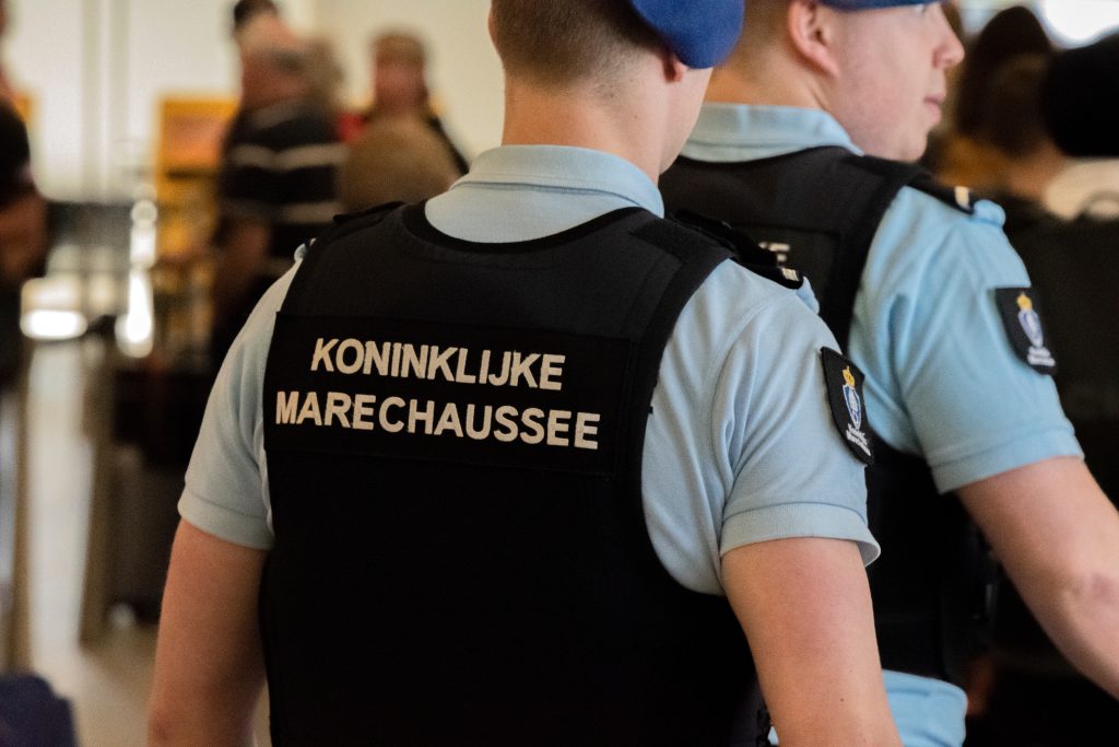 Man in Etten-Leur opgepakt na verdenking van betrokkenheid bij mensensmokkel