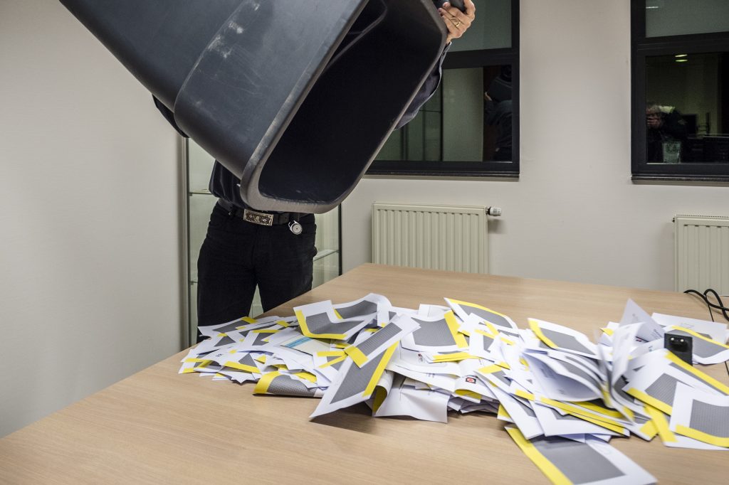 PVV wil ‘na landelijke signalen’ alsnog onderzoek naar Bergse volmacht­stemmen