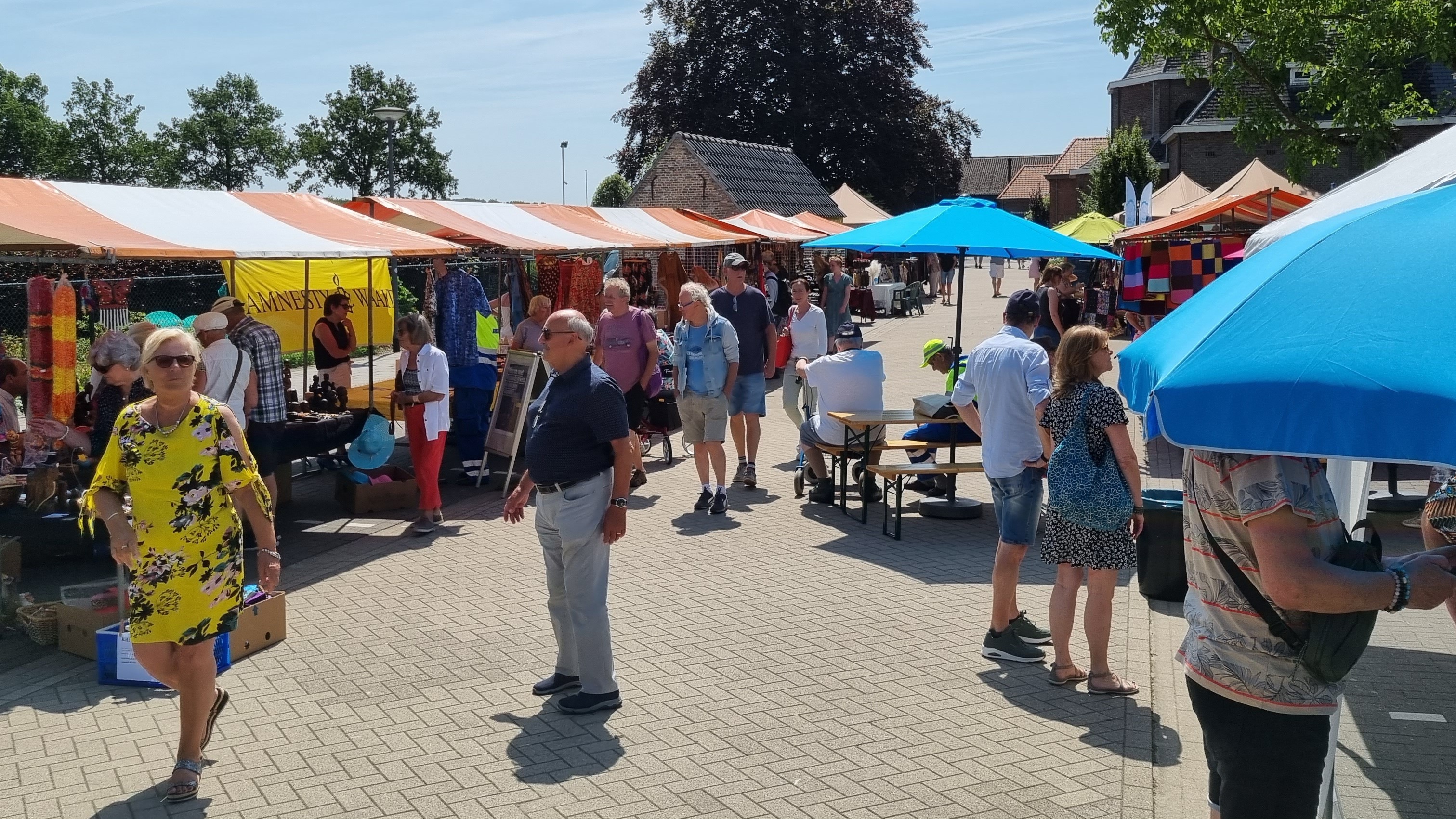 Exotische Markt strijkt alweer voor zevende keer neer in Nispen