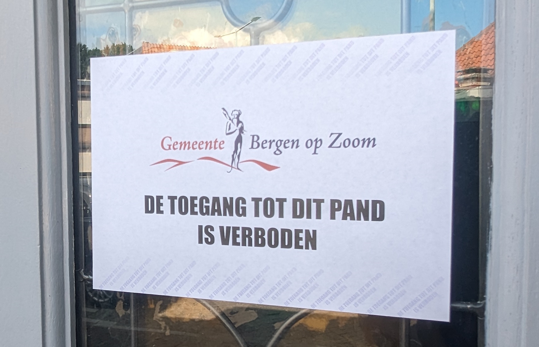 Burgemeester Mulder sluit twee panden na vondst van harddrugs en hennepkwekerij