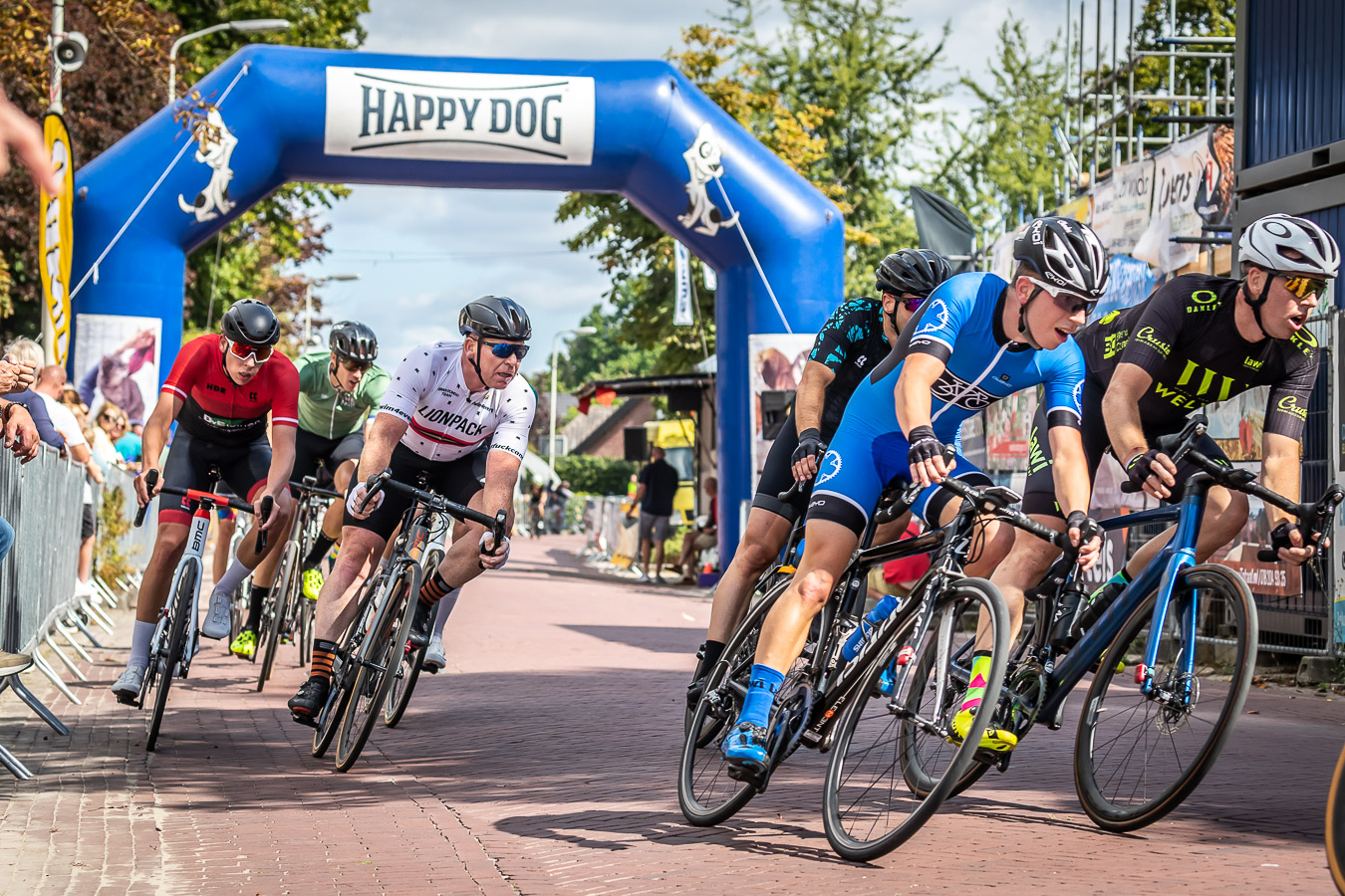 'Spectaculaire fietsattractie' en 'bijzondere activiteiten' tijdens vijfde editie Wouws Wielerweeken