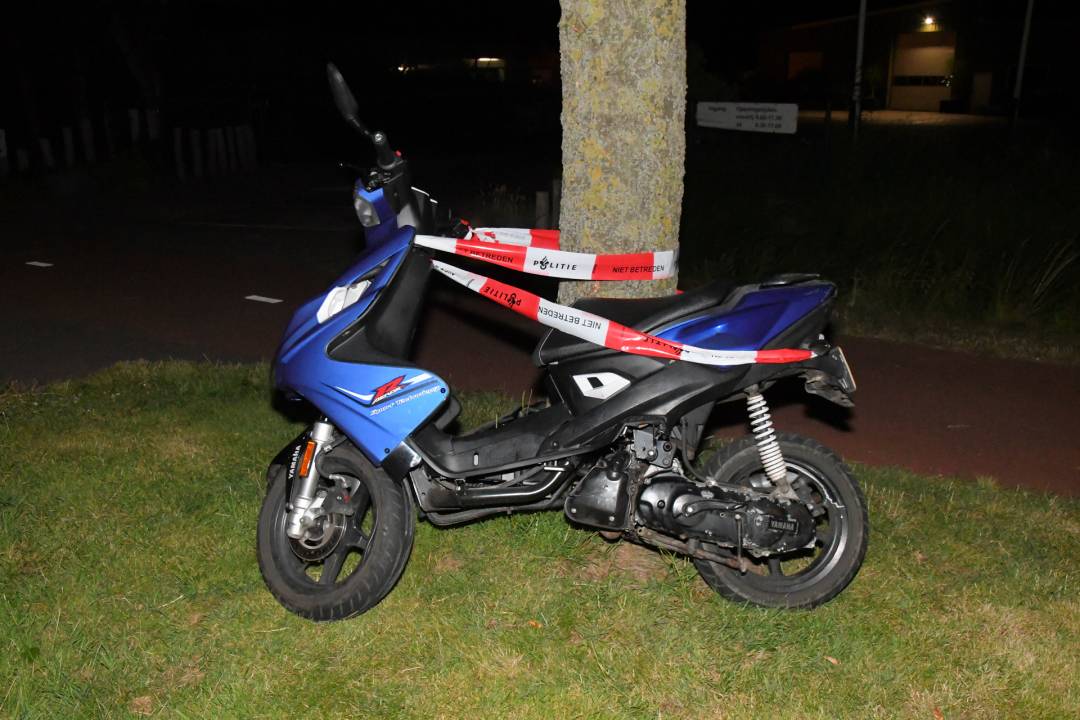 Scooterrijder valt en raakt gewond