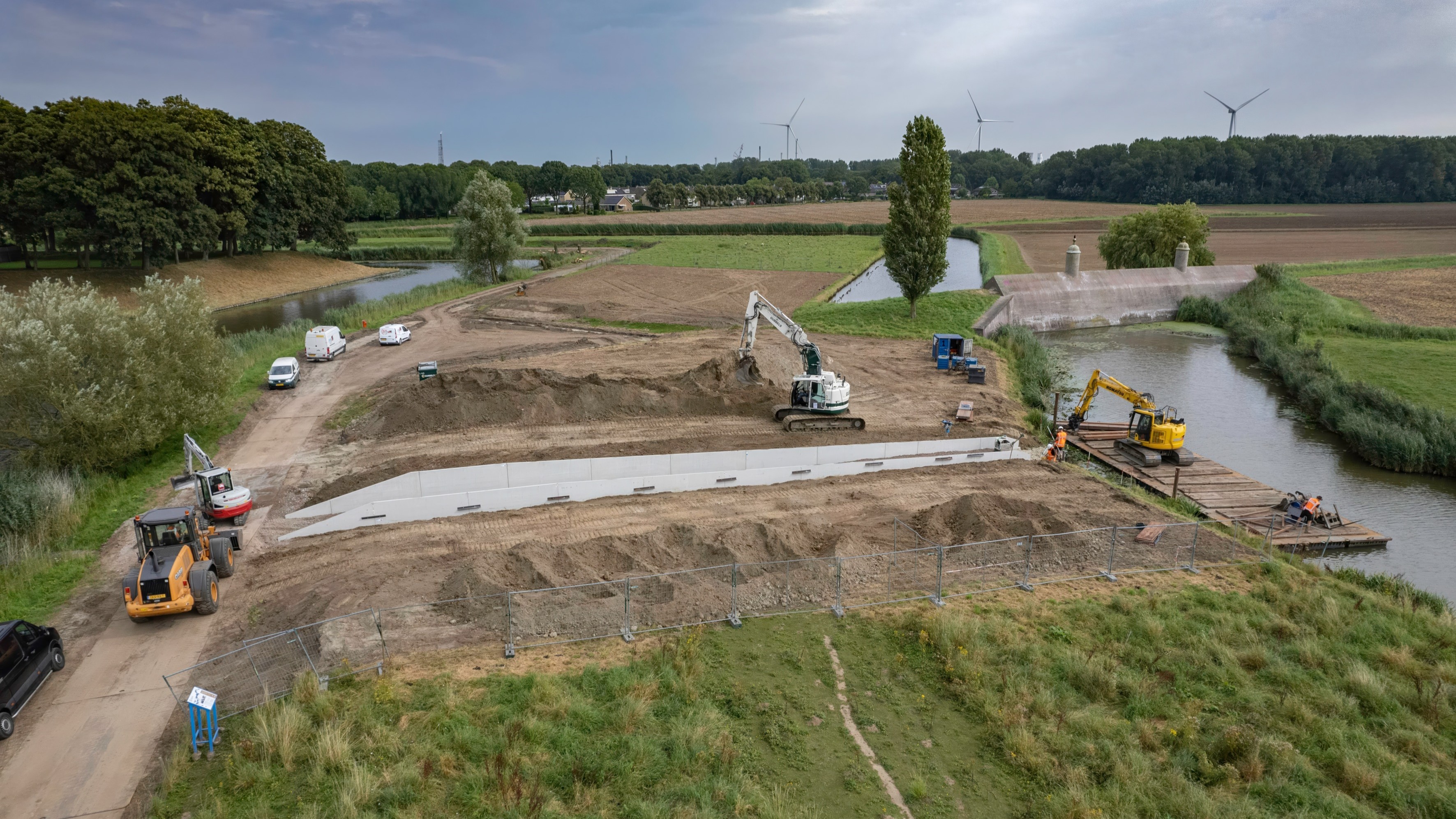 Flinke metamorfose voor Stenen Poppen in Klundert, werkzaamheden gestart