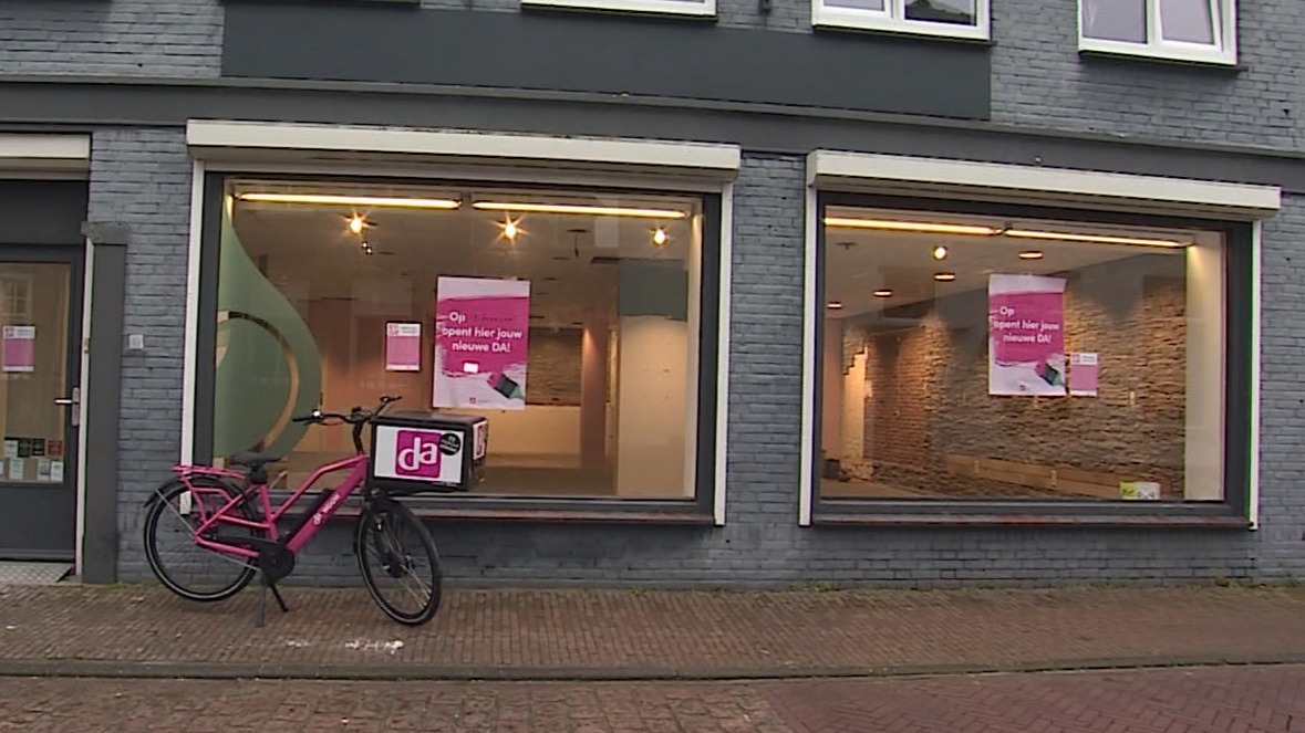 Na jaren weer een drogist en boekhandel in Wouw
