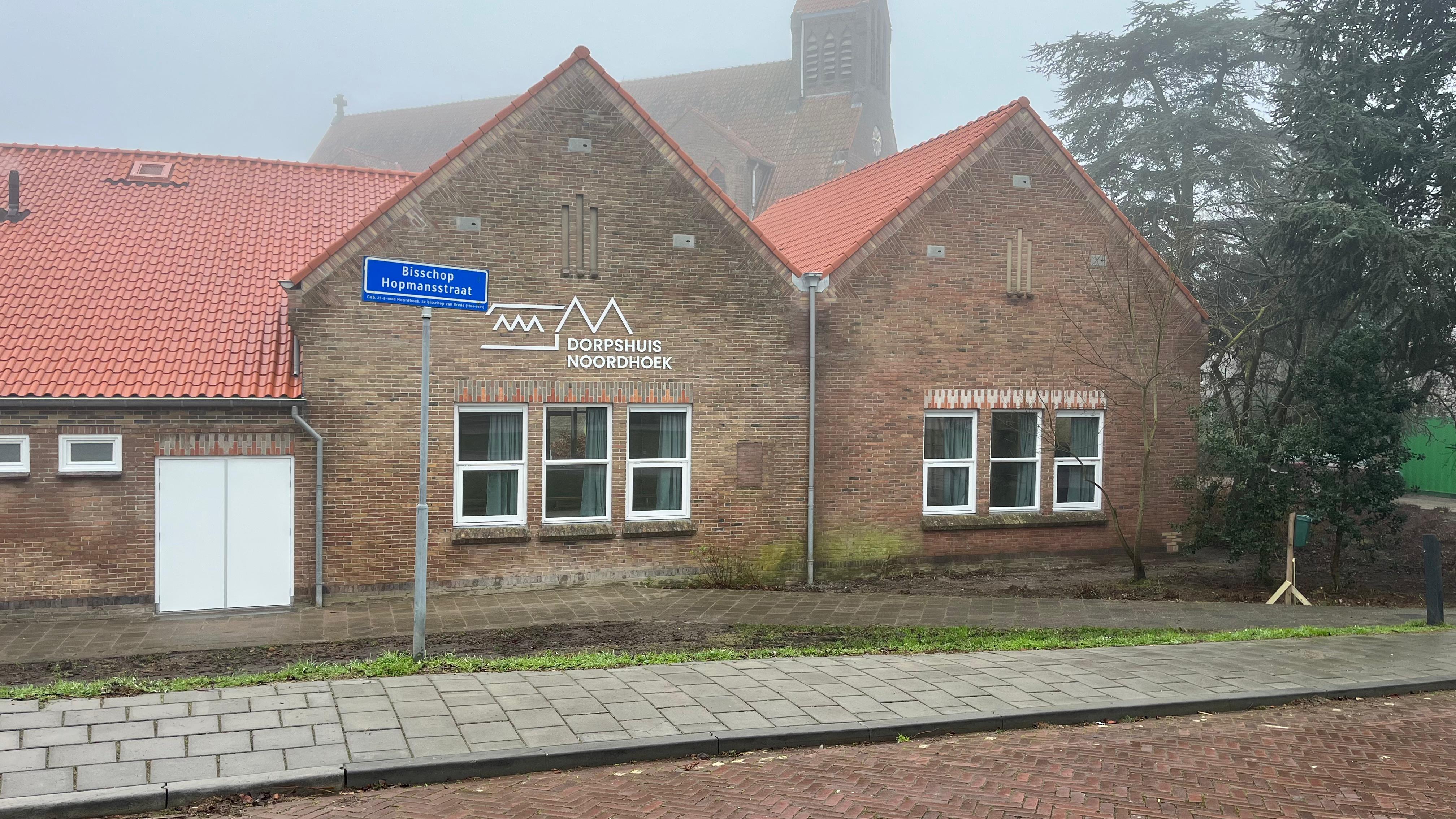 Na jaren wachten éindelijk verbeterd dorpshuis in Noordhoek: ‘Weer keurig bijgewerkt’