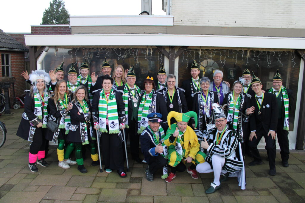 De Deurzetters vieren al 55 jaar carnaval in ’t Zwammegat