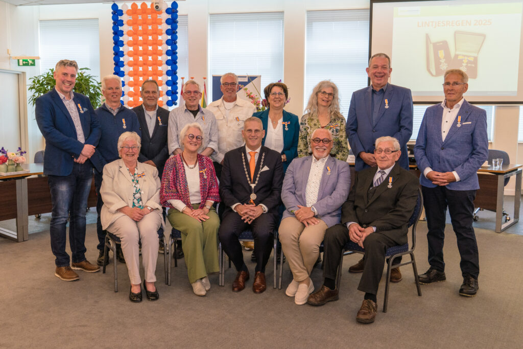 Het regent lintjes in Steenbergen: 13 Koninklijke onderscheidingen uitgereikt