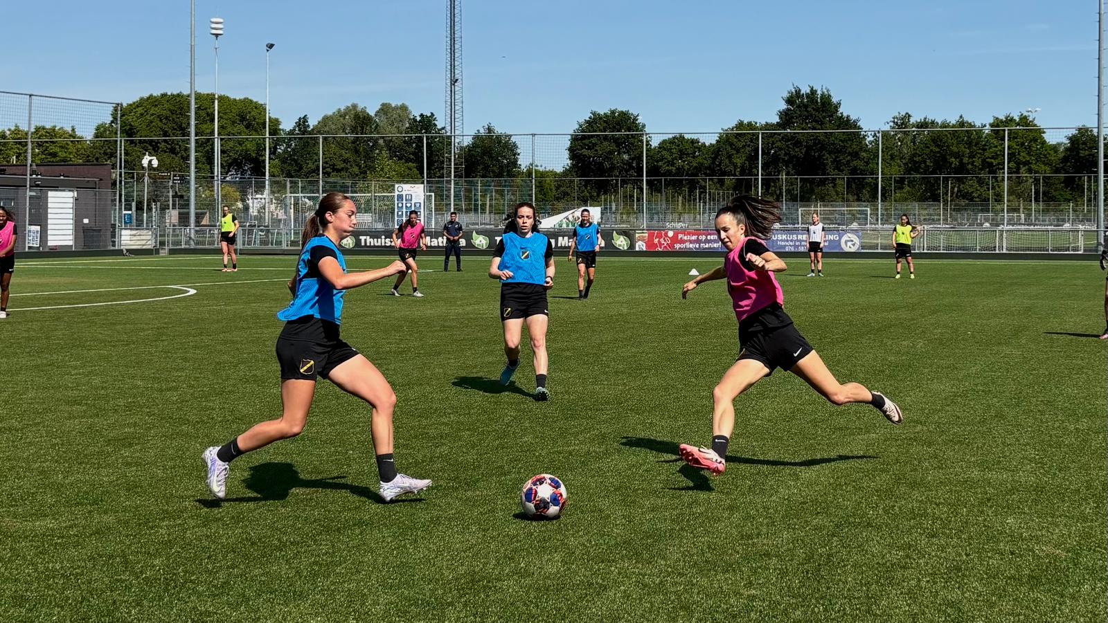 Fleur Mol training NAC Breda Vrouwen