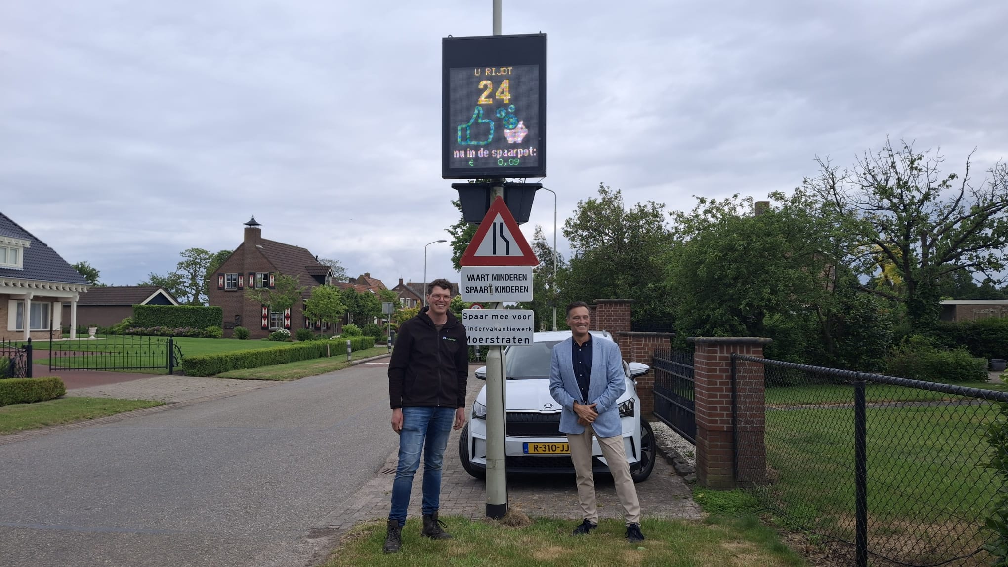 Automobilisten sparen met goed gedrag in Moerstraten voor goed doel in het dorp