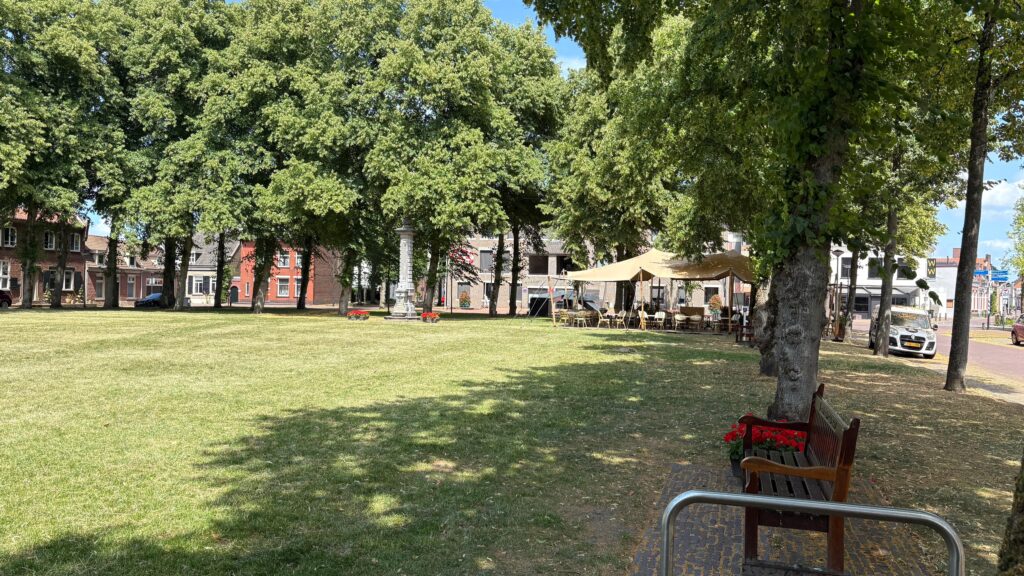 Gemeente erkent: terrassen in Wouw belangrijk voor sociale en economische dynamiek