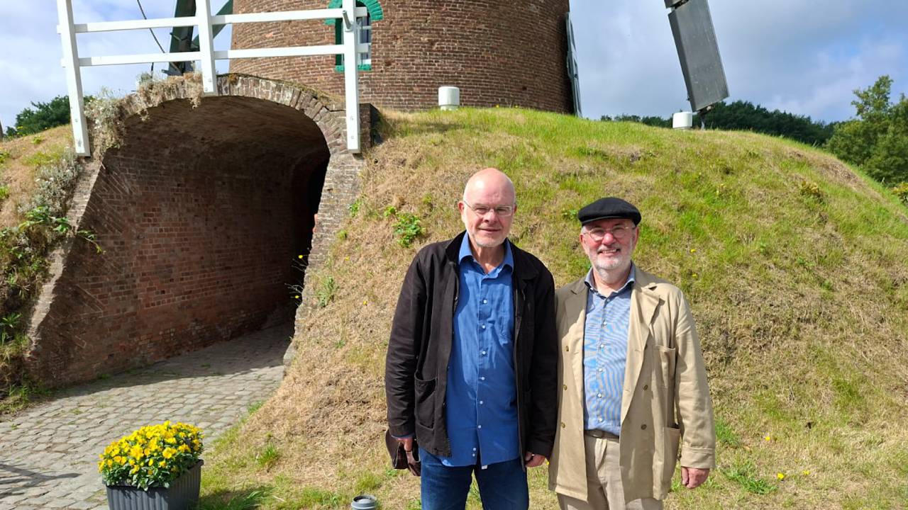Bijzondere Nispense molen heropent vernieuwde windschuur: ‘Aanwinst voor Nispen’