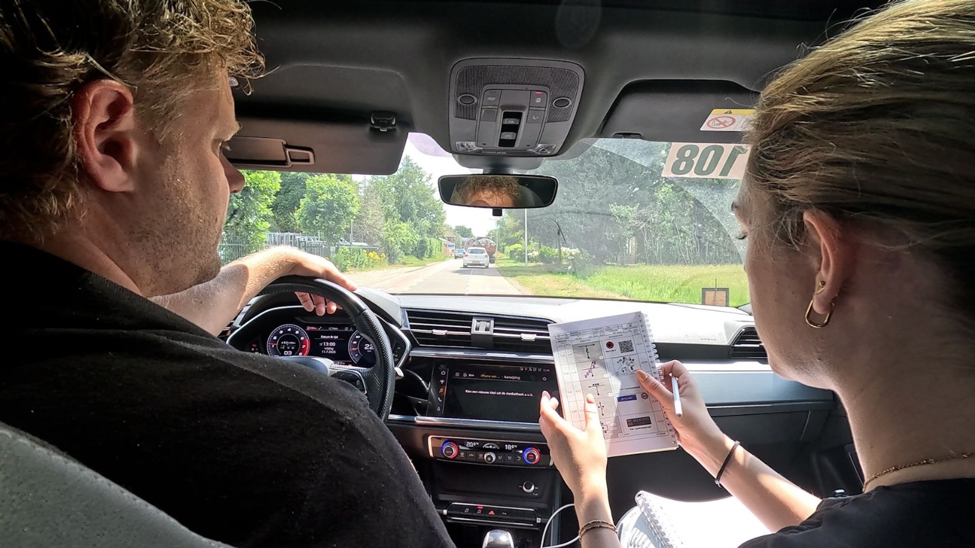 Mee op verkenning met rallyrijders Jochem en Eva