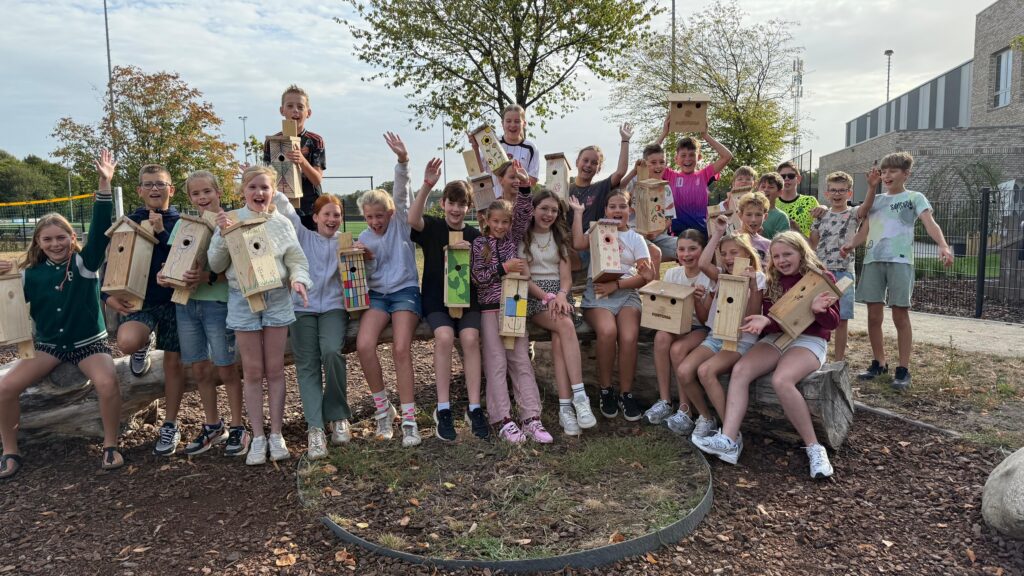 Nestkastjes en insectenhotels maken