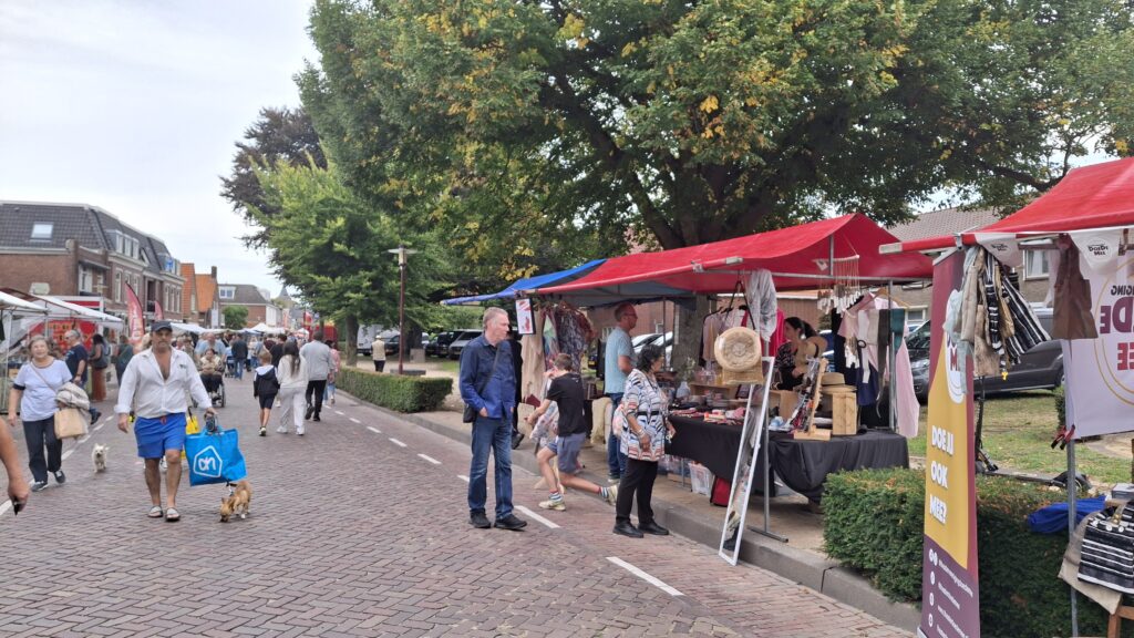 Braderie Halsteren viert 50 jarig jubileum: ‘Het is niet niks’