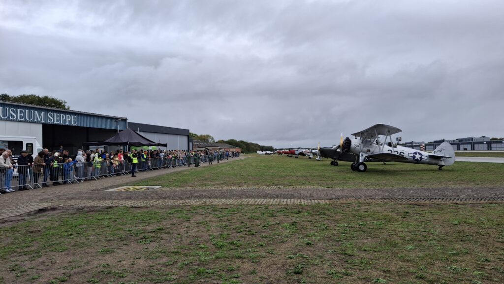 Vliegend Museum Seppe herdenkt Market Garden met speciale herdenkingsvlucht