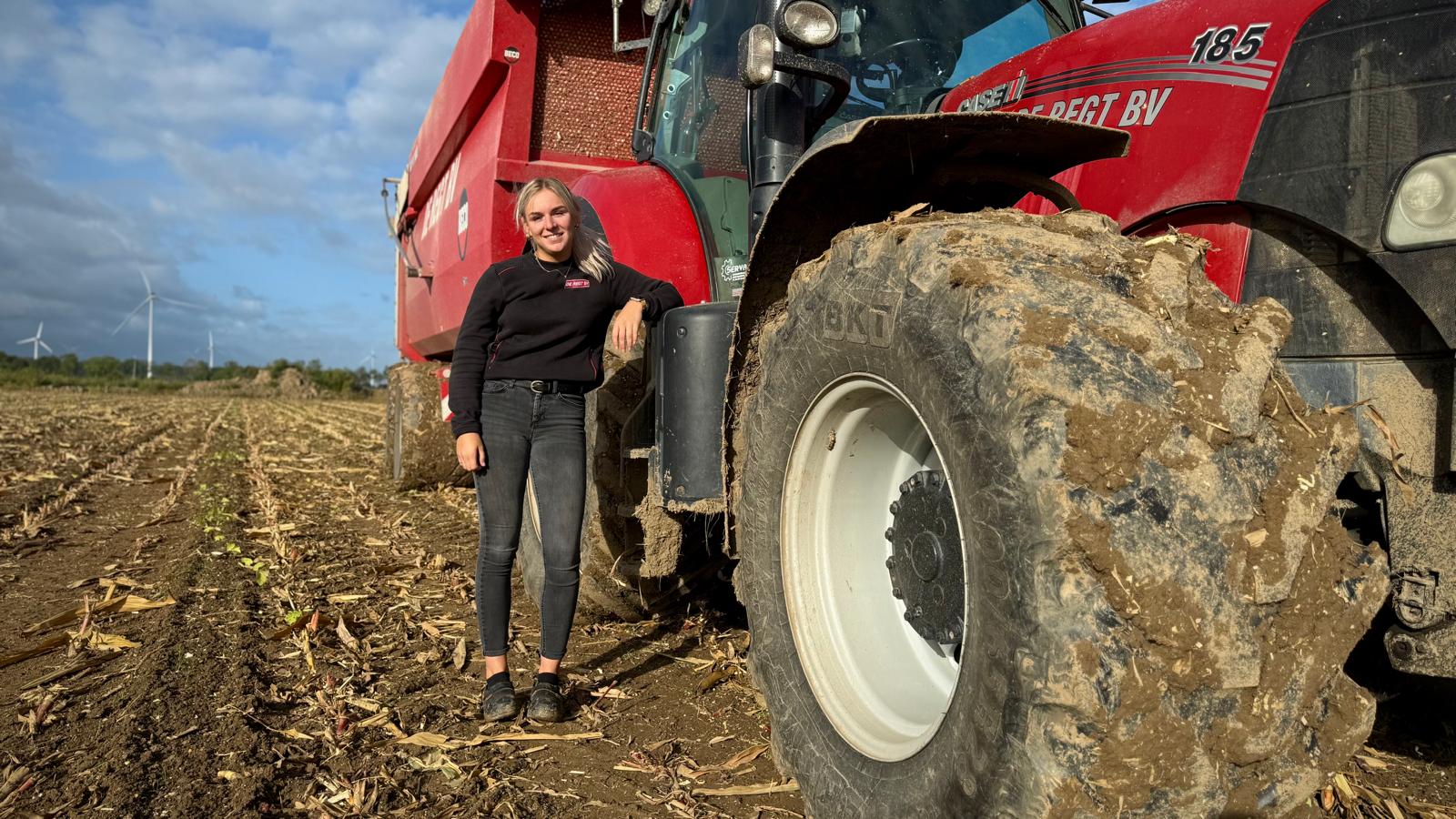 Suus Kleiman uit Zevenbergen vindt het geweldig om in de agrarische sector te werken.