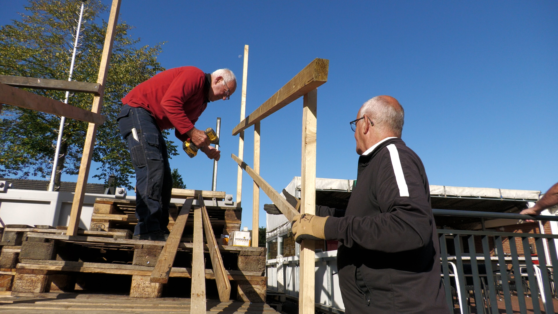 Vierde Obstakelrun Sprundel: lachen, gieren, brullen én afzien