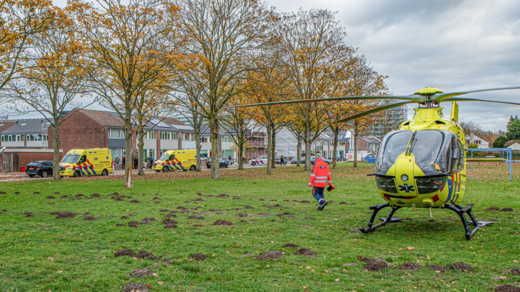 Traumaheli landt in Bergen op Zoom voor spoedgeval