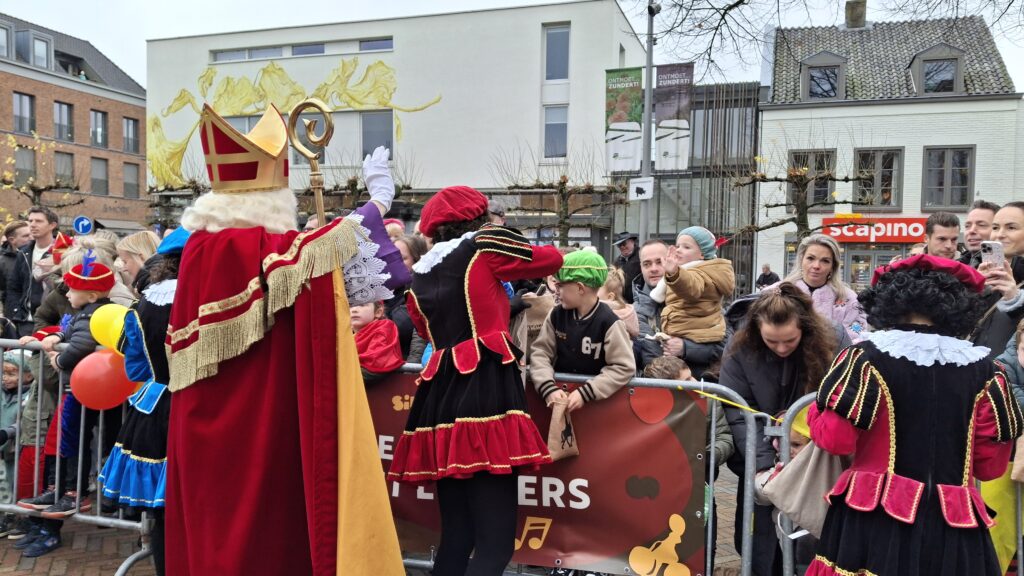 Zundert verwelkomt Sinterklaas en Pieten: ‘Spannend’