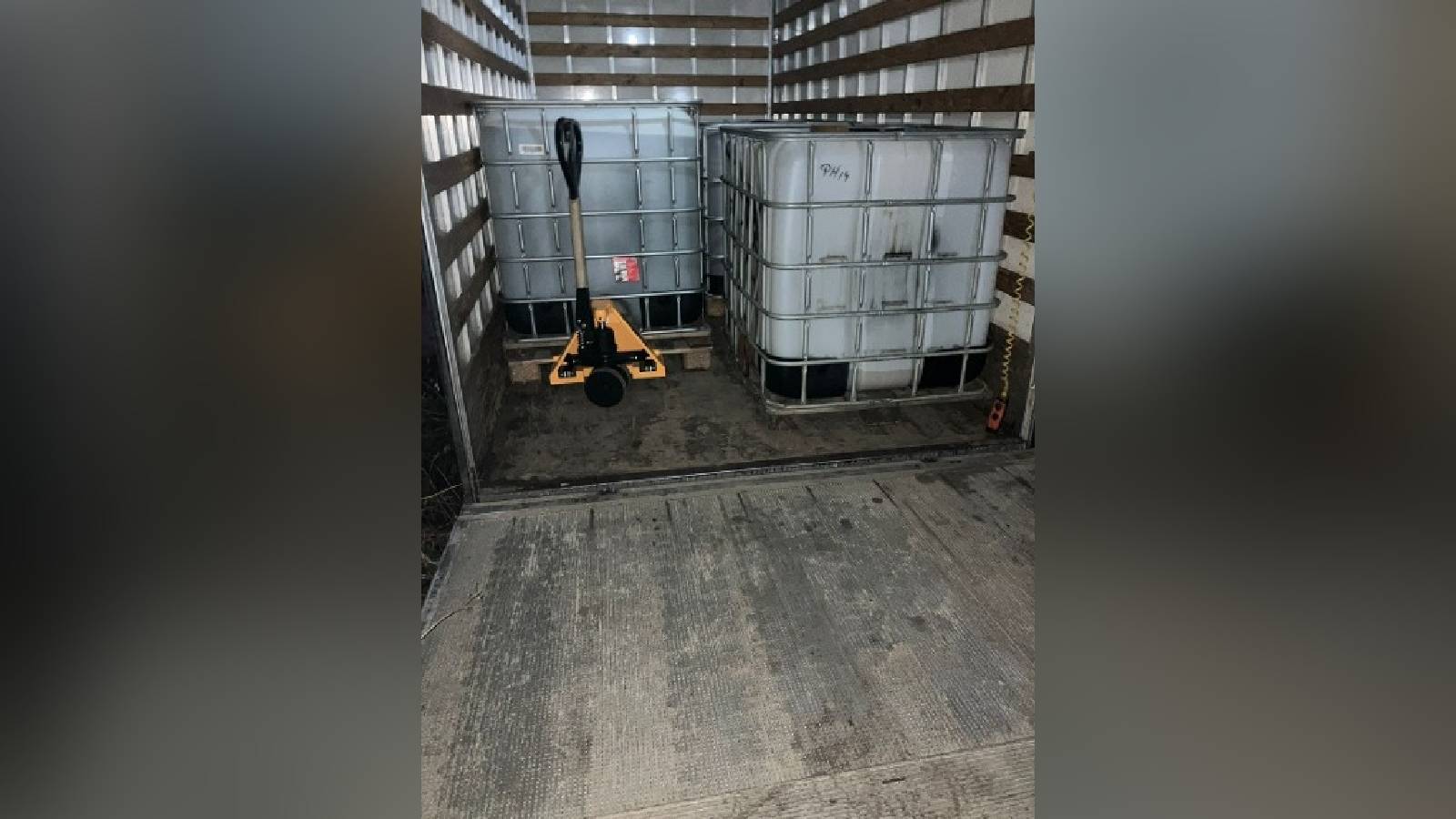 Twee drugsdumpingen voorkomen: politie vindt duizenden liters drugsafval