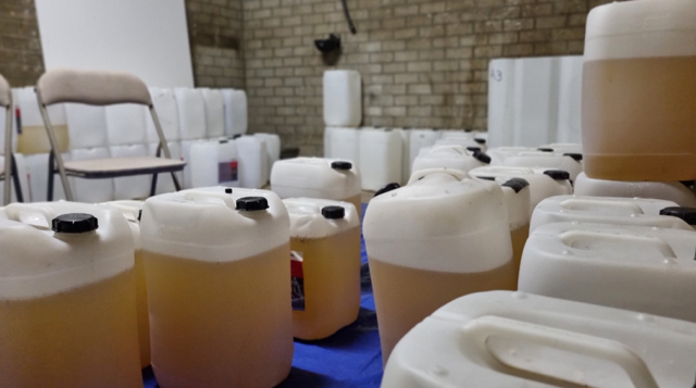 Flink MDMA-lab gevonden in boerderij in Wouwse Plantage