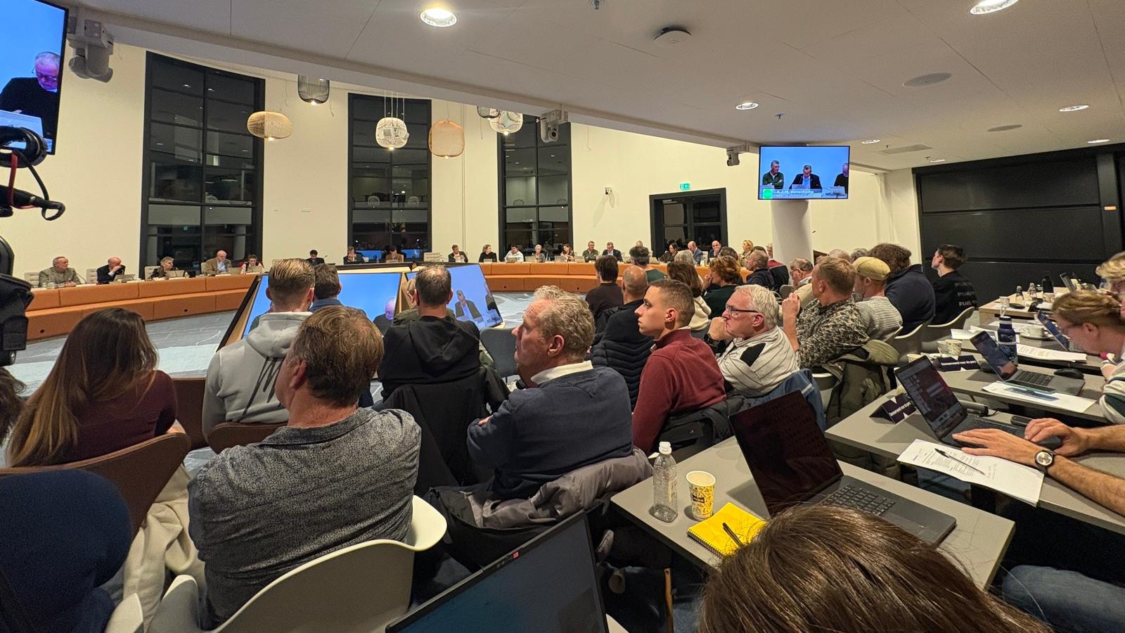 College Moerdijk kan met duidelijke opdracht naar Den Haag: ‘Ga ik mijn best voor doen’