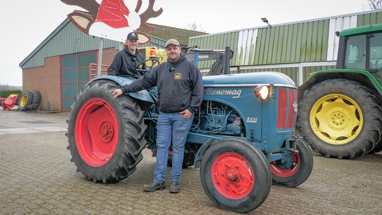 Woensdrecht krijgt eerste lichtjesoptocht met oldtimertractoren