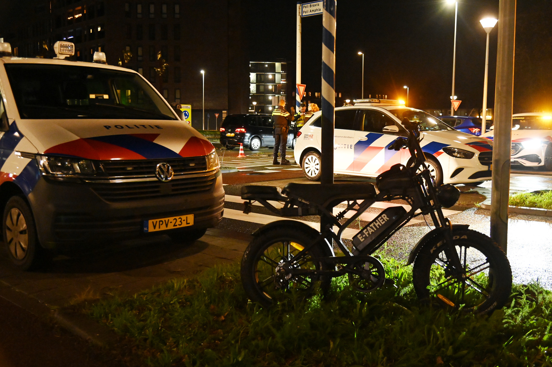Fatbike en stadsbus botsen, één gewonde
