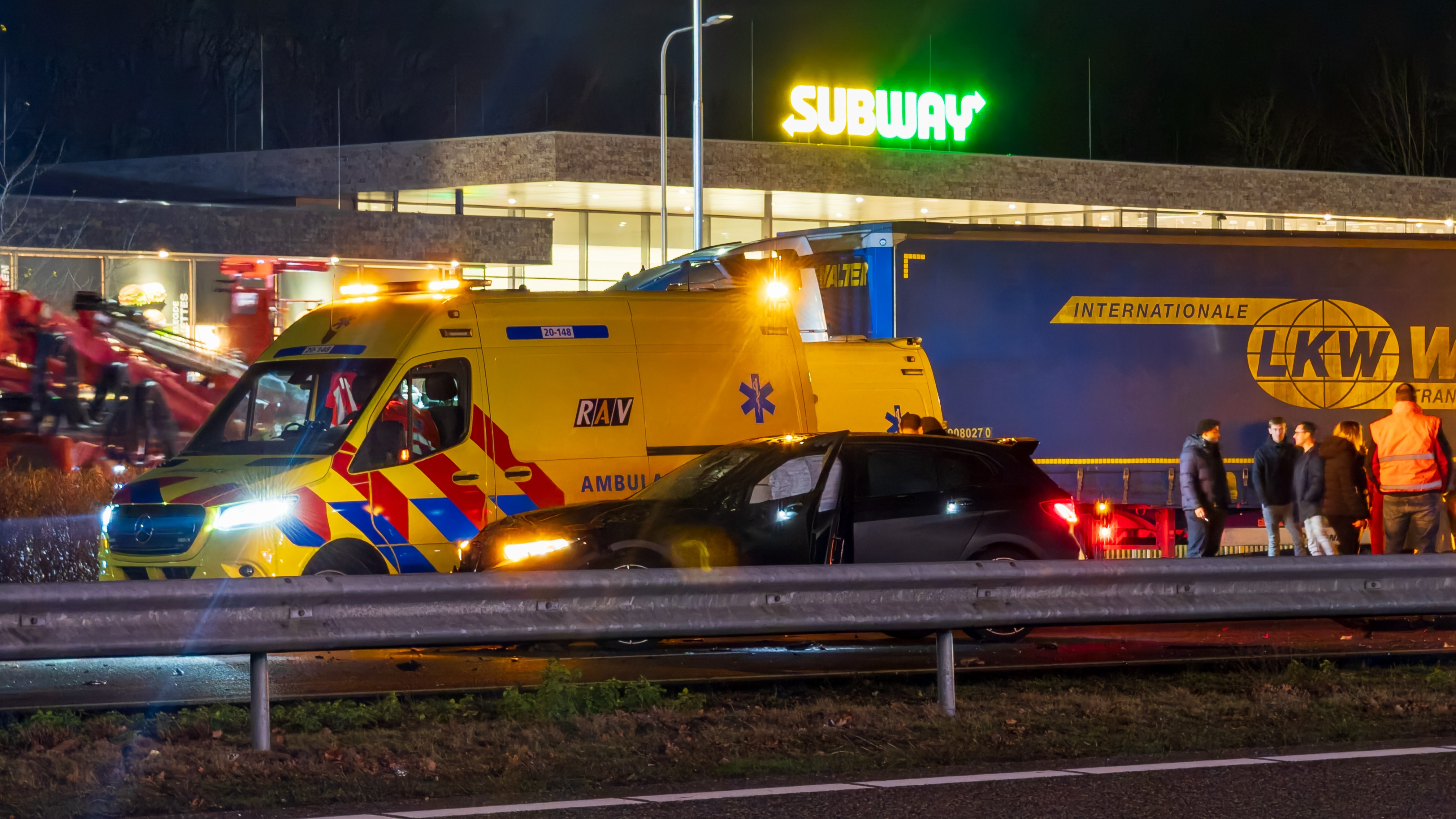 Gewonde bij ongeval met meerdere voertuigen op A58 bij Heerle.