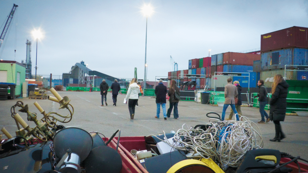 Milieustraat ruimer en overzichtelijker: ‘Bijna alles nu gratis’