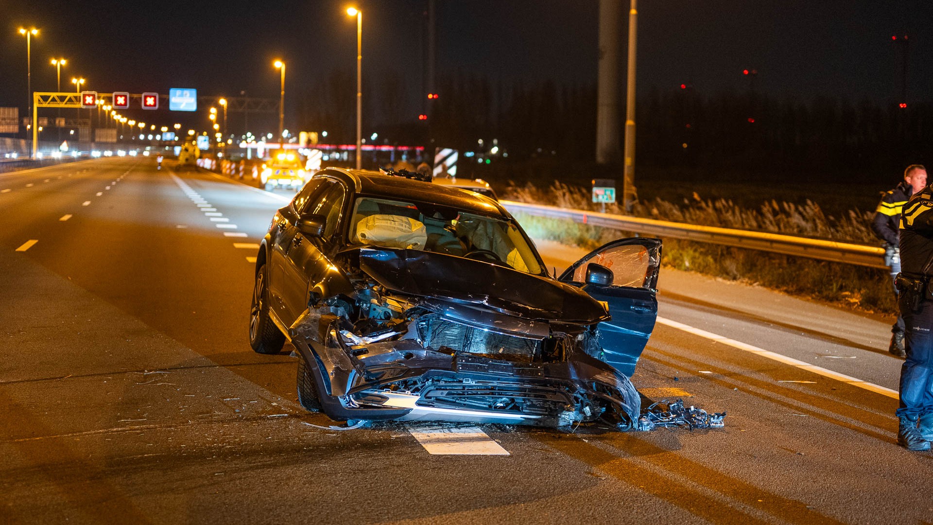 Zwaargewonde bij ernstige botsing op A16.