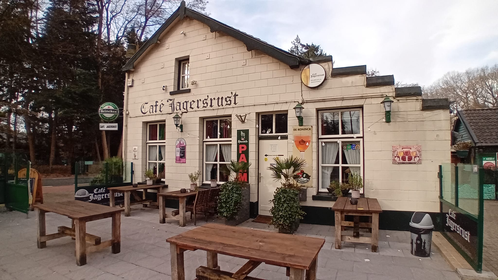 Bij Café Jagersrust is er ruimte voor mens en dier, een lach en een traan