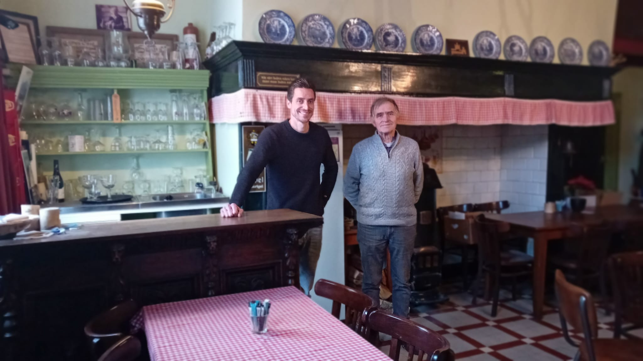 Bij café In den Anker in Zundert nemen ze je mee terug in de tijd van turf en bier