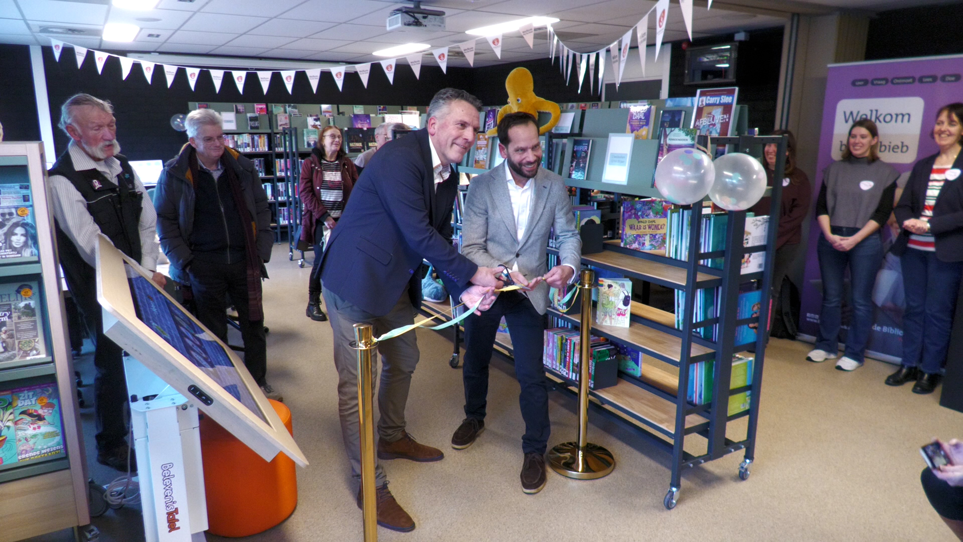 Tijdelijke bibliotheek in Ossendrecht officieel geopend