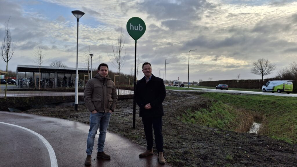 Poortvliet heeft als eerste moderne mobiliteitshub: ‘Hier komt alles samen’