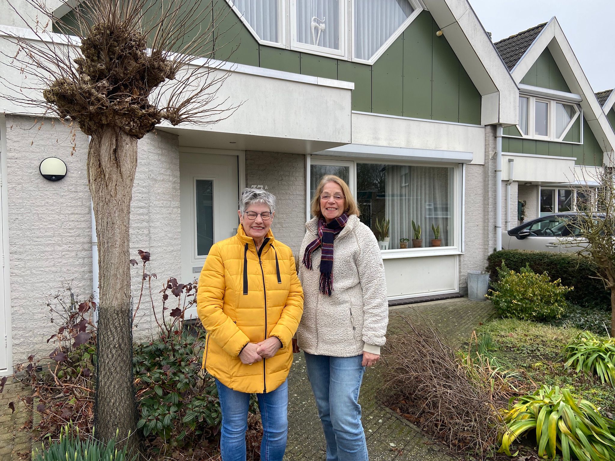 Buurvrouwen Gonny en Wilma krijgen enorme steun voor inzamelingsactie AED