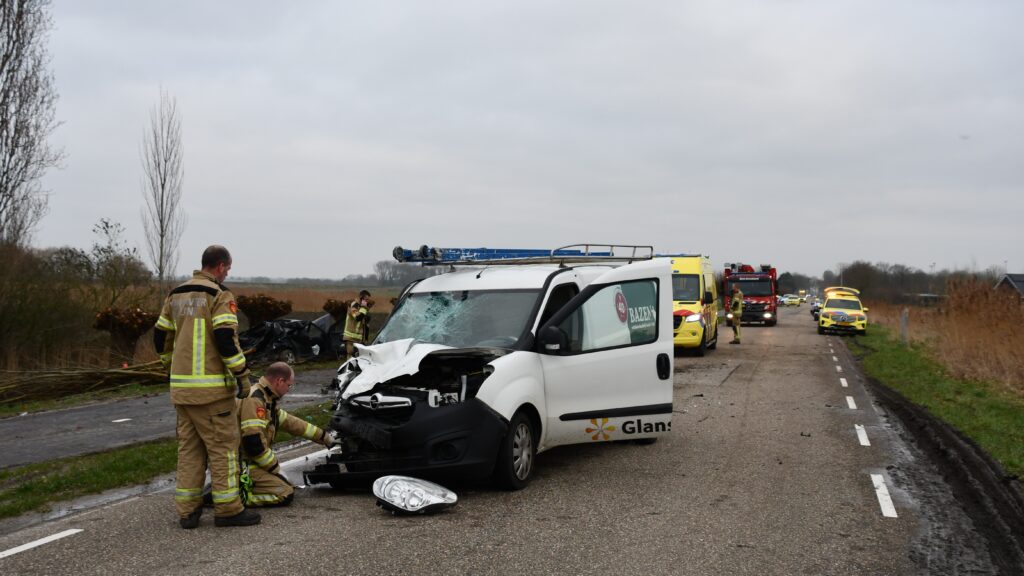 Ernstig ongeval op Rijksweg bij Sint Philipsland zorgt voor drie gewonden