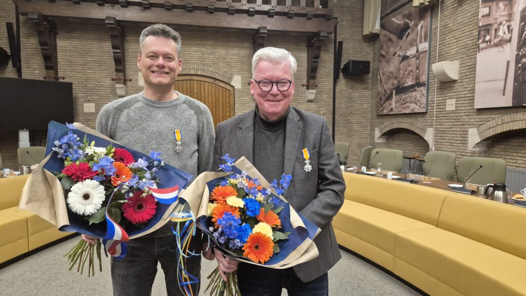 Vertrekkende raadsleden in Woensdrecht ontvangen Koninklijke onderscheiding