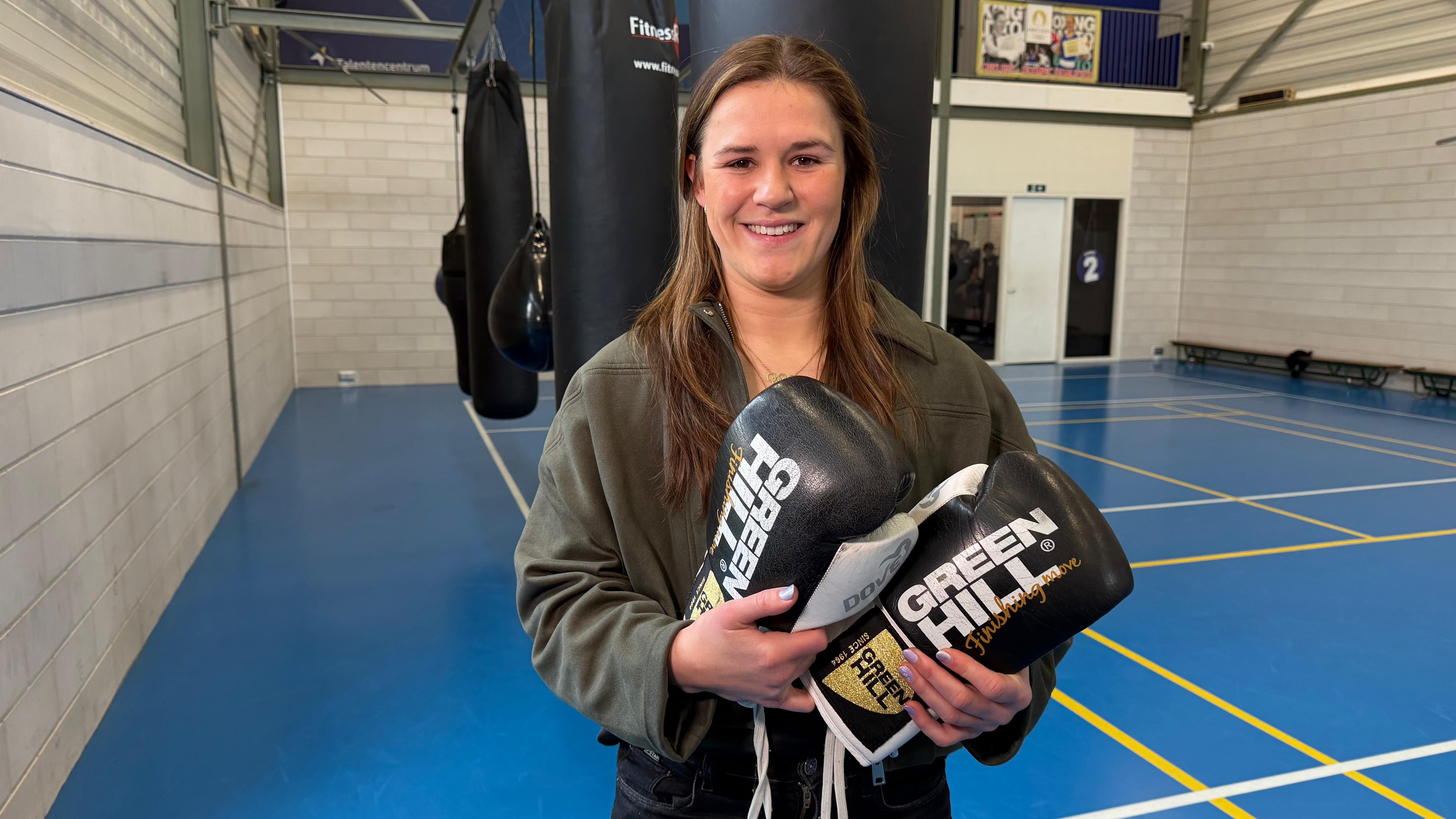 Olympiër Chelsey Heijnen (26) hangt hand­schoenen aan de wilgen na tien jaar in de ring