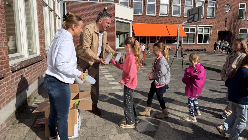 Sportboekje terug van weggeweest: 'Kinderen kunnen met proefles kennismaken met sportverenigingen'