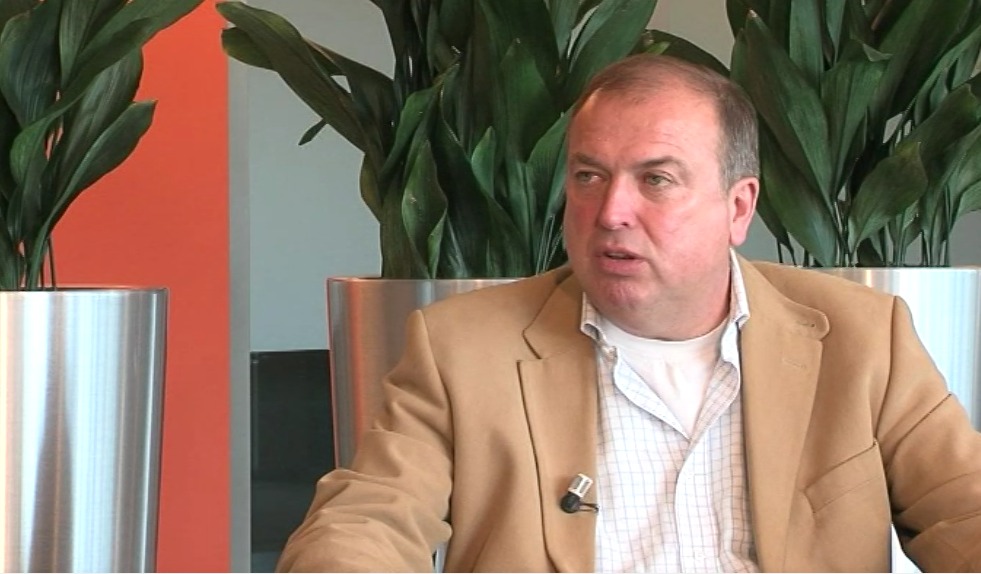 Voormalig burgemeester Bergen op Zoom Peter van der Velden informateur in Roosendaal