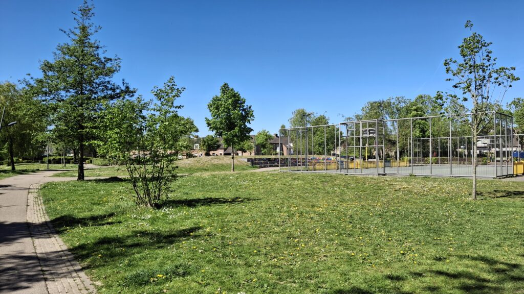 Opnieuw samenscholingsverbod in Vogelaarpark: 'Kijken welke stappen we nog meer kunnen zetten'