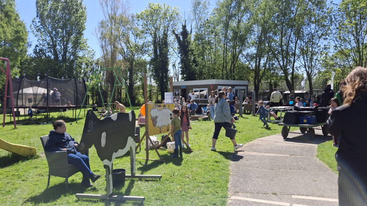 Zorgboerderij De Leemberg in Woensdrecht zet de bloemetjes buiten tijdens lentedag