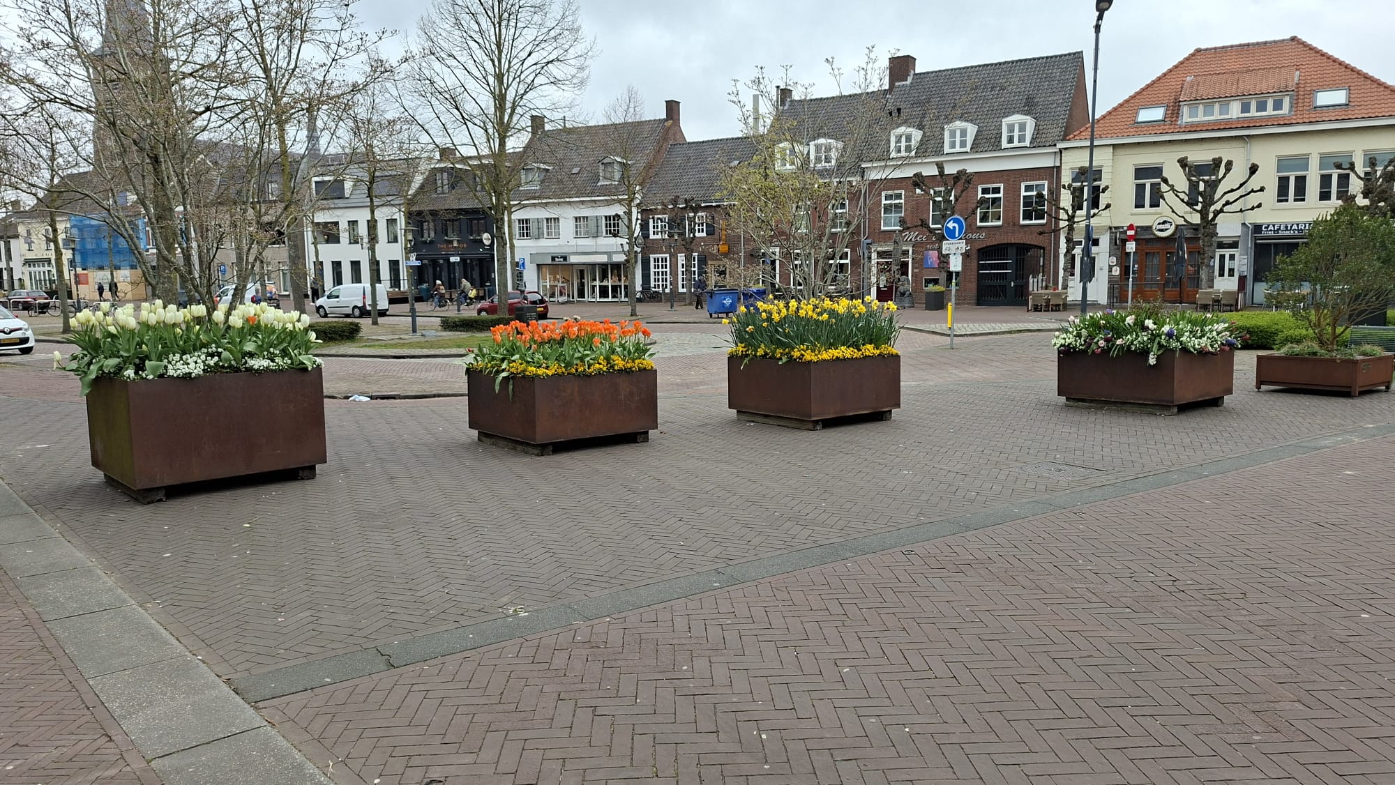 Fietsers opnieuw op de rijbaan: gemeente maakt herstart met omstreden pilot bij de Markt